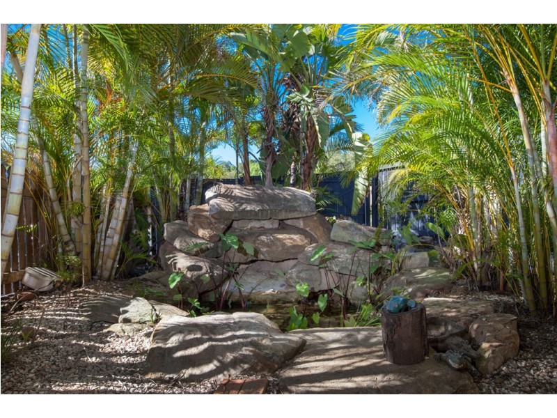 Seventeen Mile Rocks QLD 4073