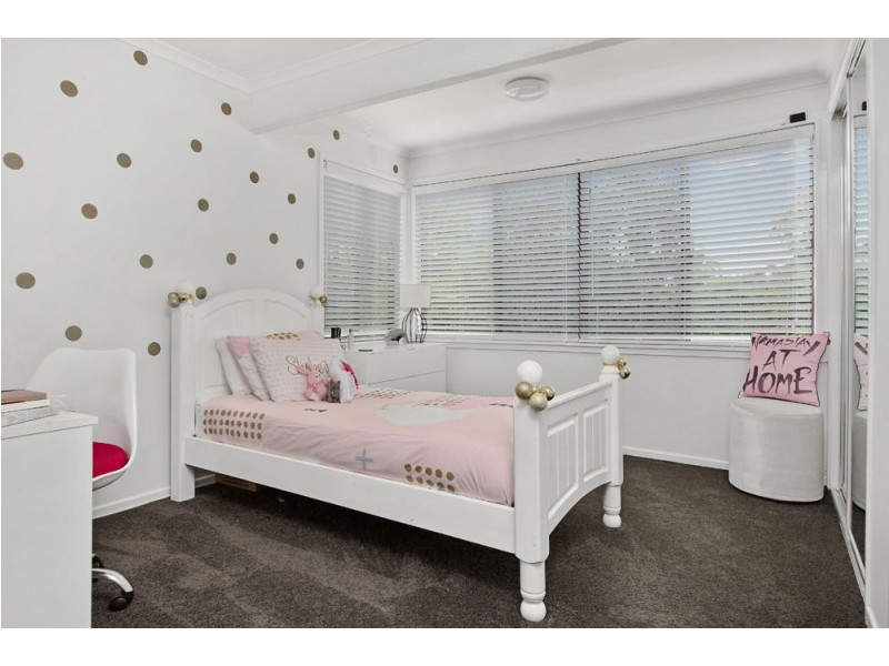 Mount Ommaney QLD 4074