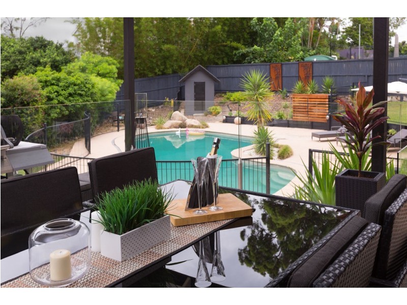 Mount Ommaney QLD 4074