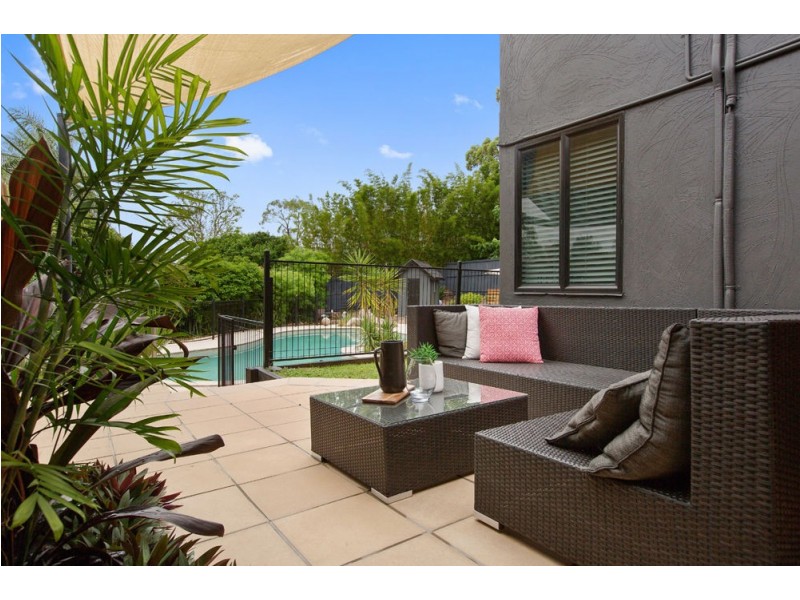 Mount Ommaney QLD 4074