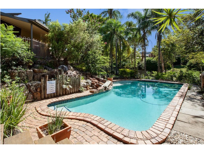 Mount Ommaney QLD 4074