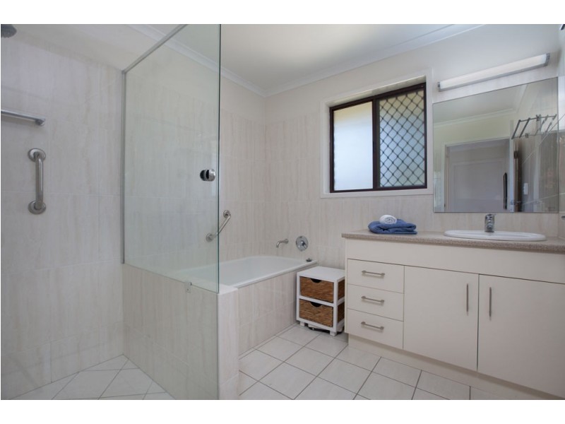 Jindalee QLD 4074