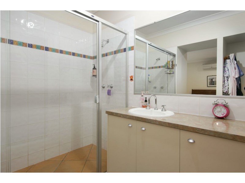 73 FLINDERSIA CRESCENT, Seventeen Mile Rocks QLD 4073
