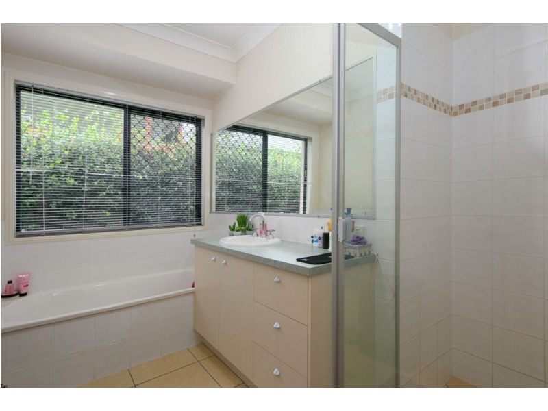73 FLINDERSIA CRESCENT, Seventeen Mile Rocks QLD 4073