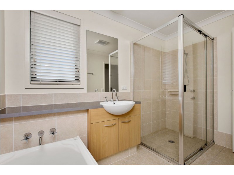 Mount Ommaney QLD 4074