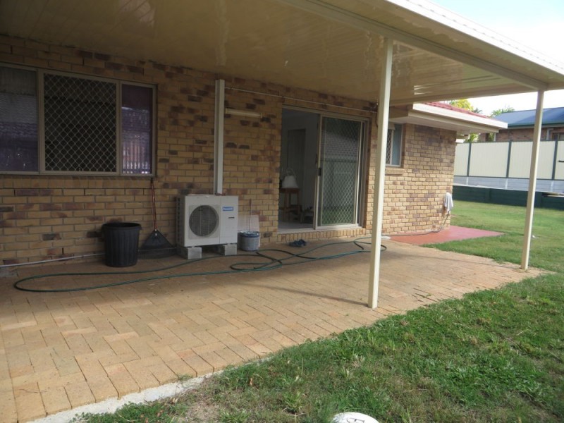 1 Warenda Close, Middle Park QLD 4074