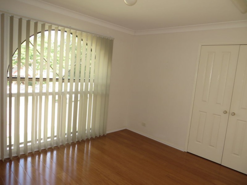 1 Warenda Close, Middle Park QLD 4074