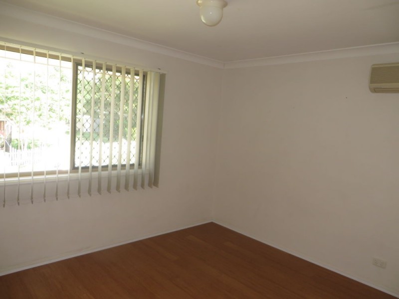 1 Warenda Close, Middle Park QLD 4074