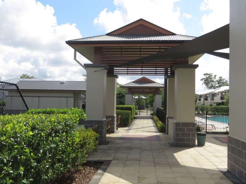 Mount Ommaney QLD 4074