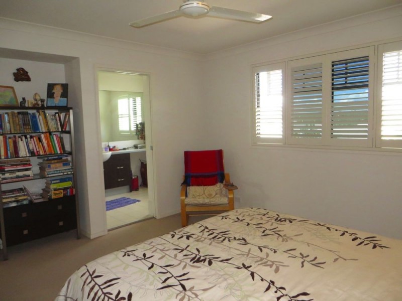 Mount Ommaney QLD 4074