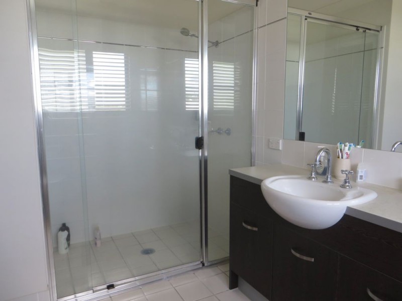 Mount Ommaney QLD 4074