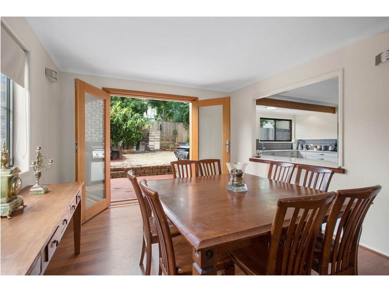 Seventeen Mile Rocks QLD 4073