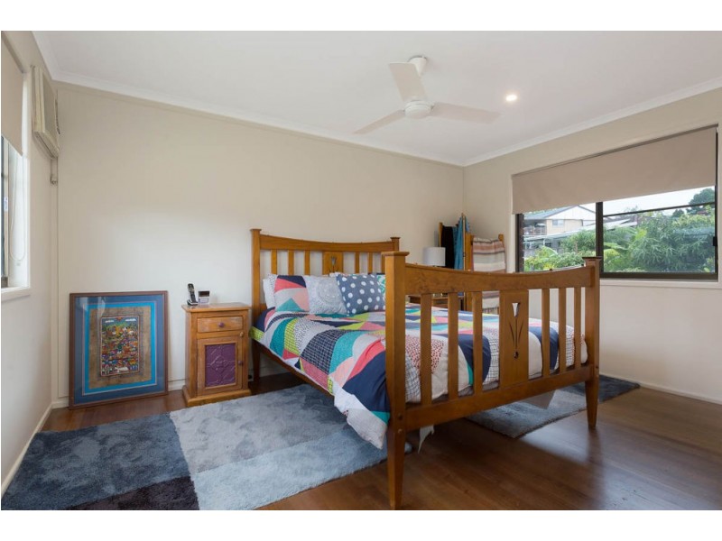 Seventeen Mile Rocks QLD 4073