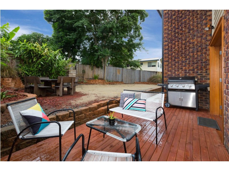 Seventeen Mile Rocks QLD 4073