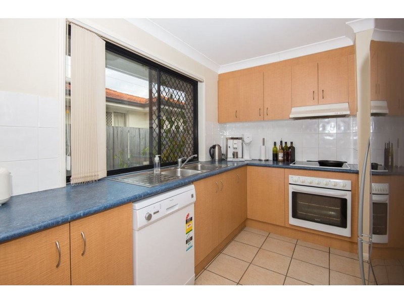 6 Girraween Close, Riverhills QLD 4074