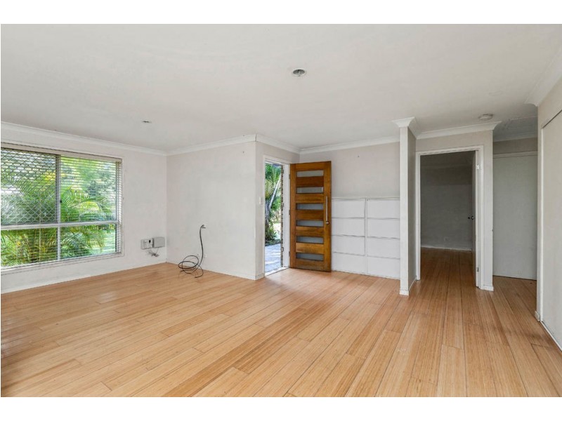 176 Brisbane Tce, Goodna QLD 4300