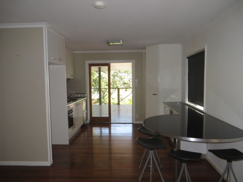 224 Seventeen Mile Rocks Road, Oxley QLD 4075