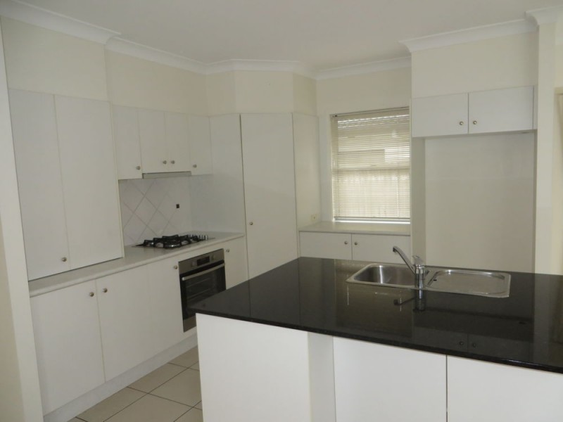 70 SINNAMON ROAD, Sinnamon Park QLD 4073