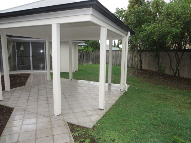 70 SINNAMON ROAD, Sinnamon Park QLD 4073