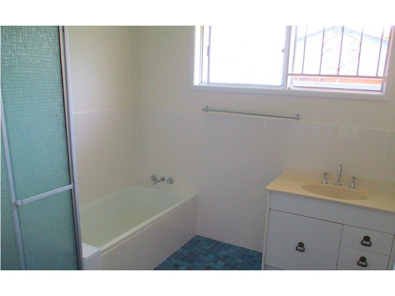 Jindalee QLD 4074