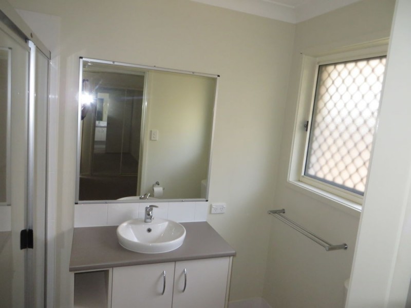 6 TALISKER ST, Springfield Lakes QLD 4300