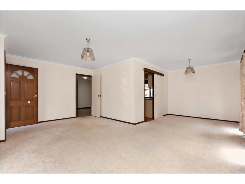 4 Buscall Court, Sinnamon Park QLD 4073