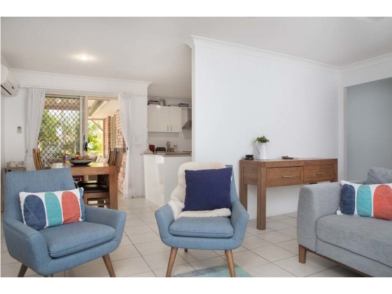 1 Platypus Close, Riverhills QLD 4074