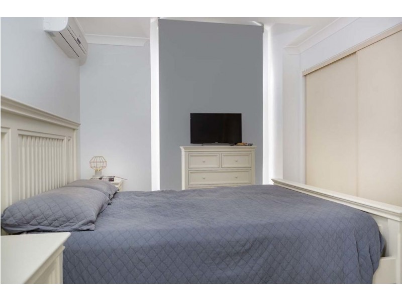 1 Platypus Close, Riverhills QLD 4074