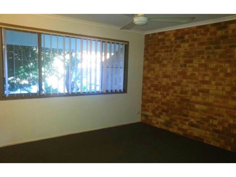 2 Langlo Street, Riverhills QLD 4074