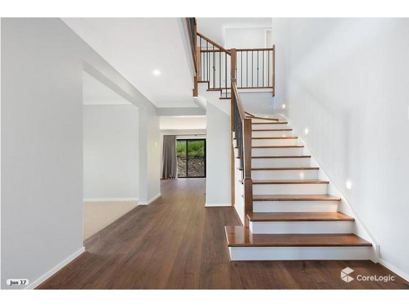 15 STAVELEY CLOSE, Sinnamon Park QLD 4073