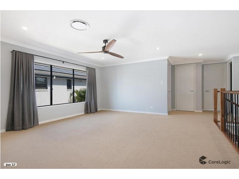 15 STAVELEY CLOSE, Sinnamon Park QLD 4073