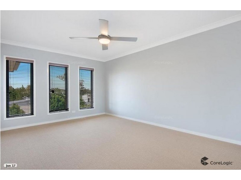 15 STAVELEY CLOSE, Sinnamon Park QLD 4073