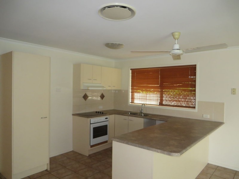 116 Avondale Road, Sinnamon Park QLD 4073