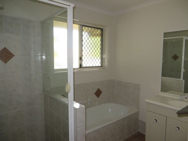 116 Avondale Road, Sinnamon Park QLD 4073