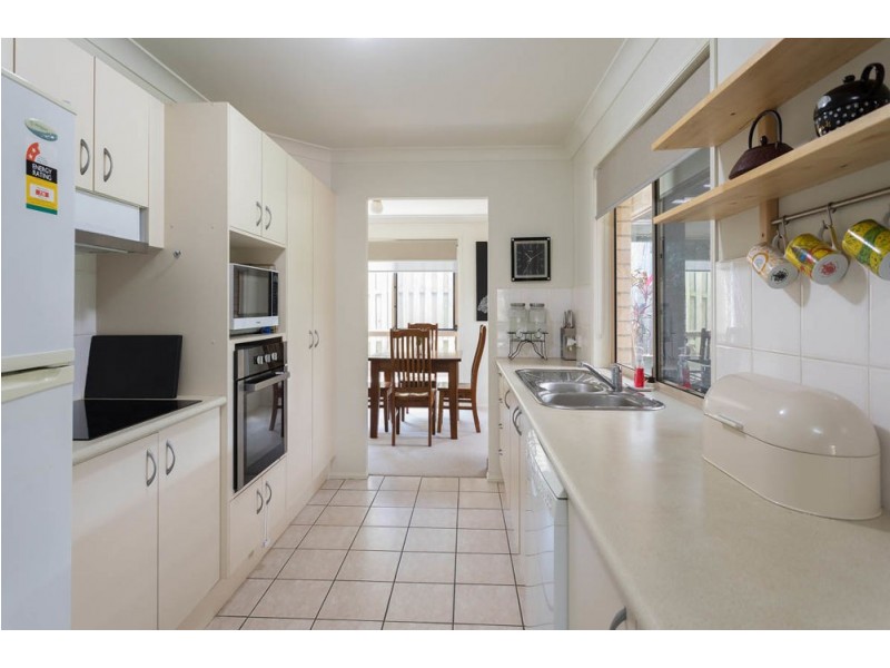 Seventeen Mile Rocks QLD 4073