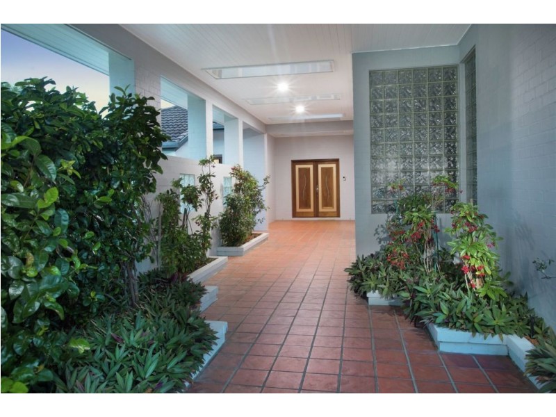 Mount Ommaney QLD 4074