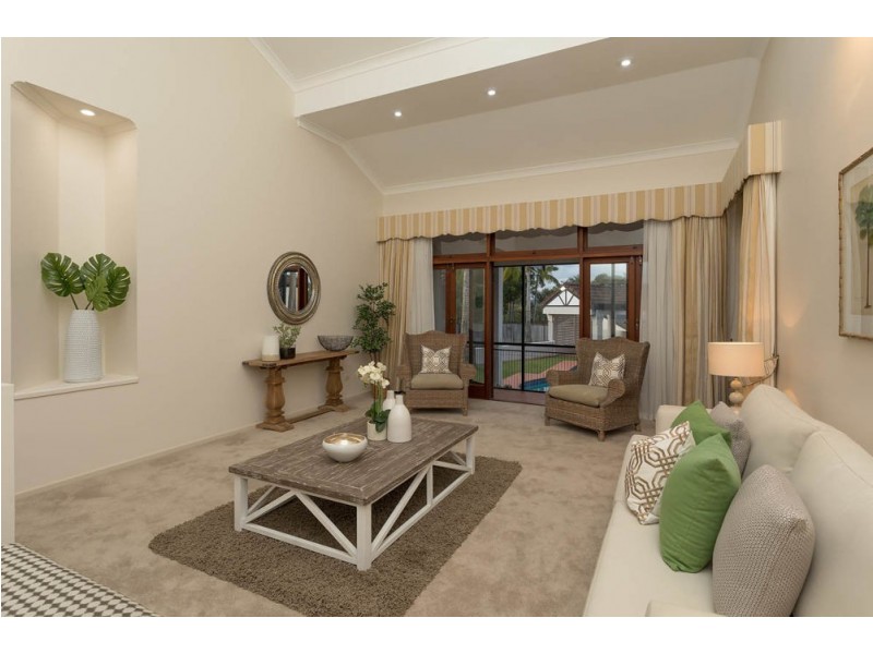 Mount Ommaney QLD 4074