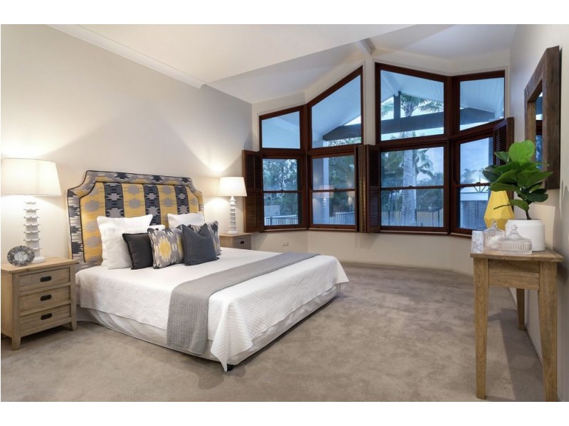 Mount Ommaney QLD 4074