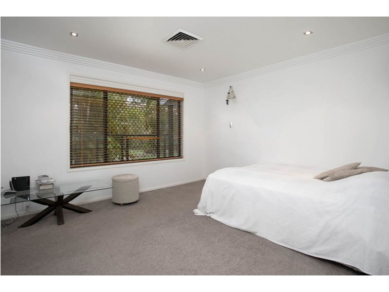 Mount Ommaney QLD 4074