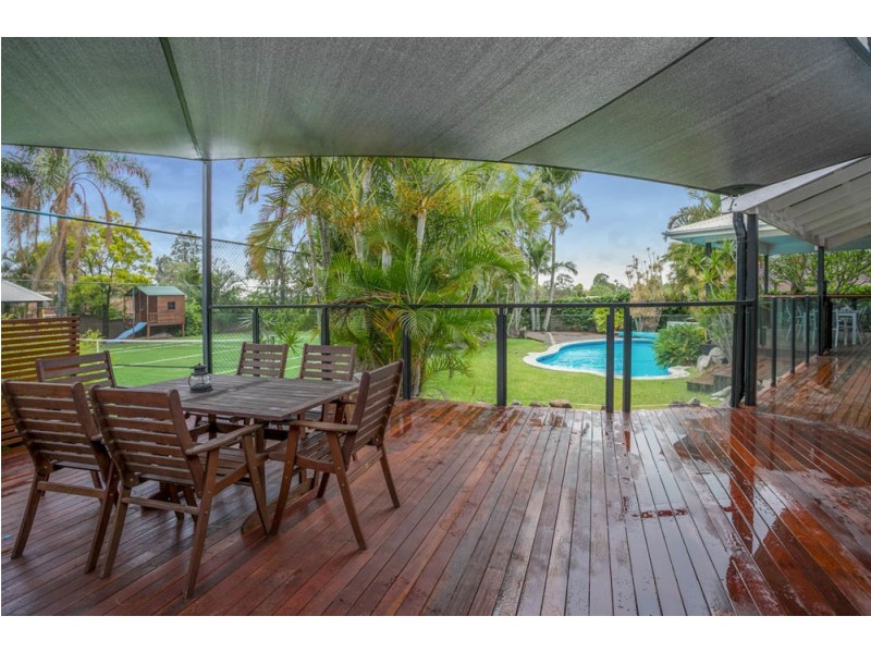 Mount Ommaney QLD 4074