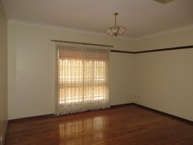 12 LALINA STREET, Middle Park QLD 4074