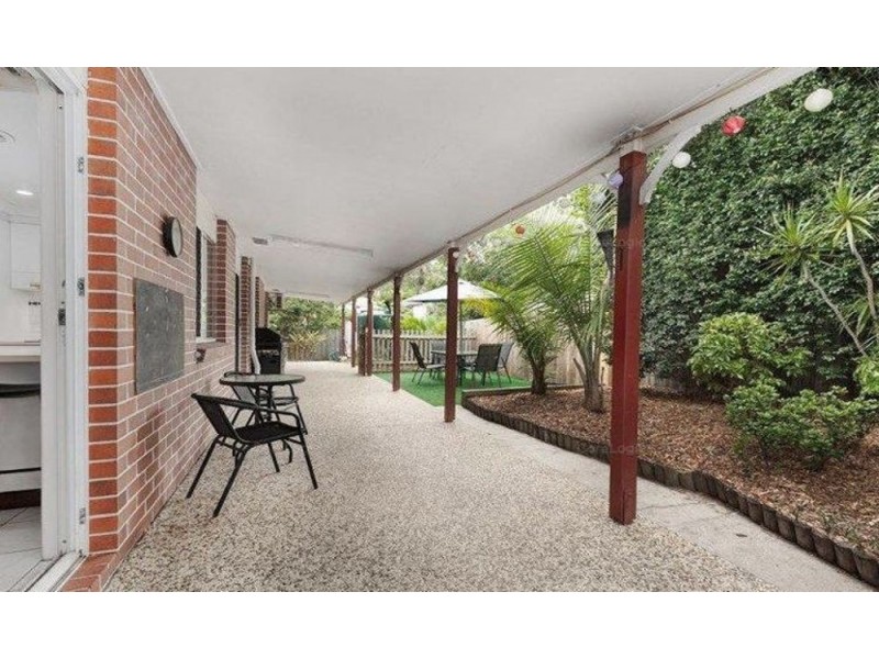 Seventeen Mile Rocks QLD 4073