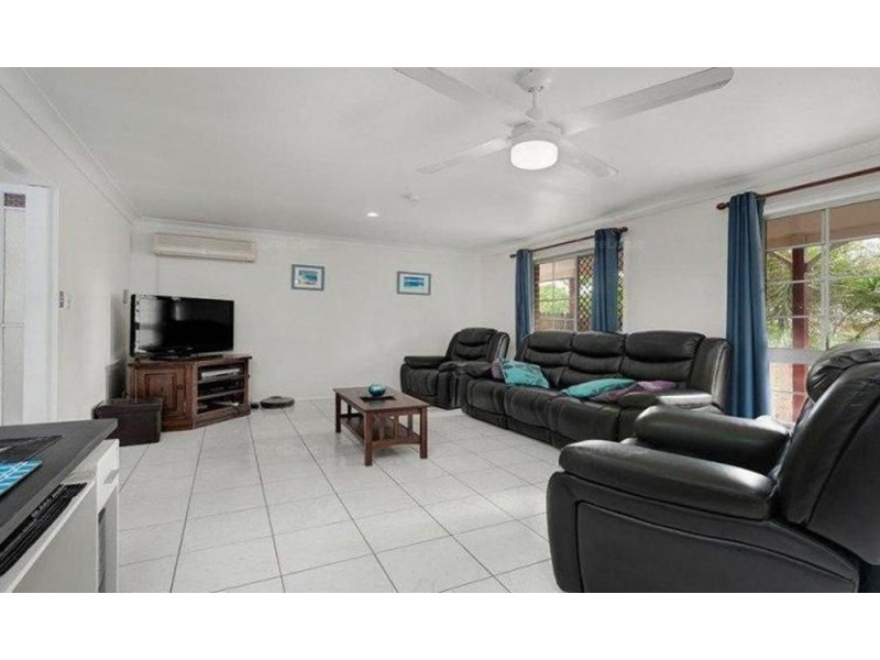 Seventeen Mile Rocks QLD 4073