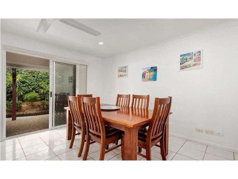 Seventeen Mile Rocks QLD 4073