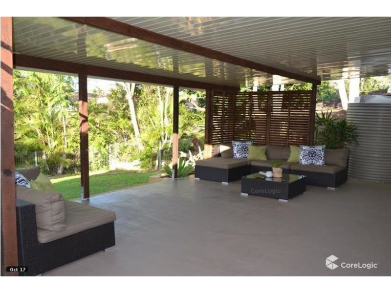 4 SIROCCO STREET, Jamboree Heights QLD 4074