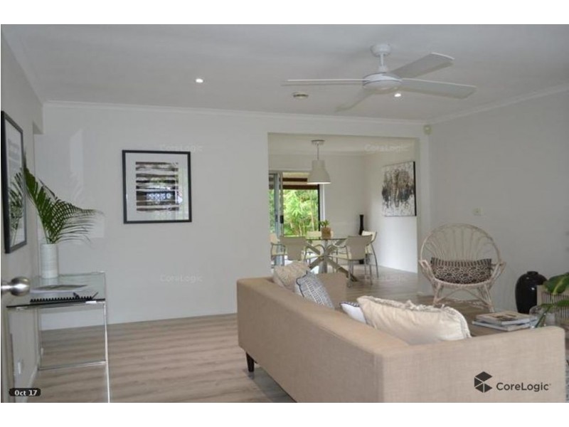 4 SIROCCO STREET, Jamboree Heights QLD 4074