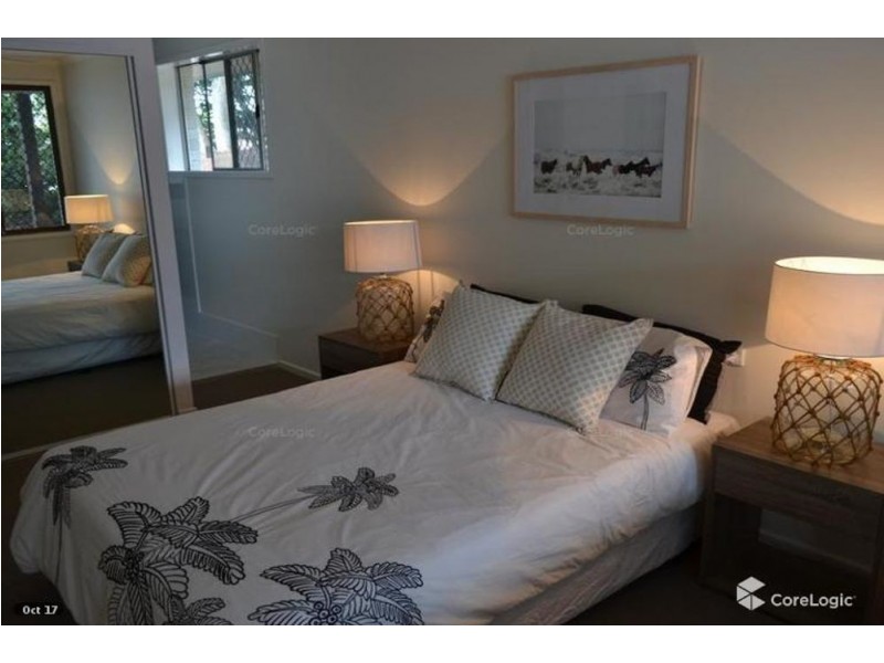 4 SIROCCO STREET, Jamboree Heights QLD 4074