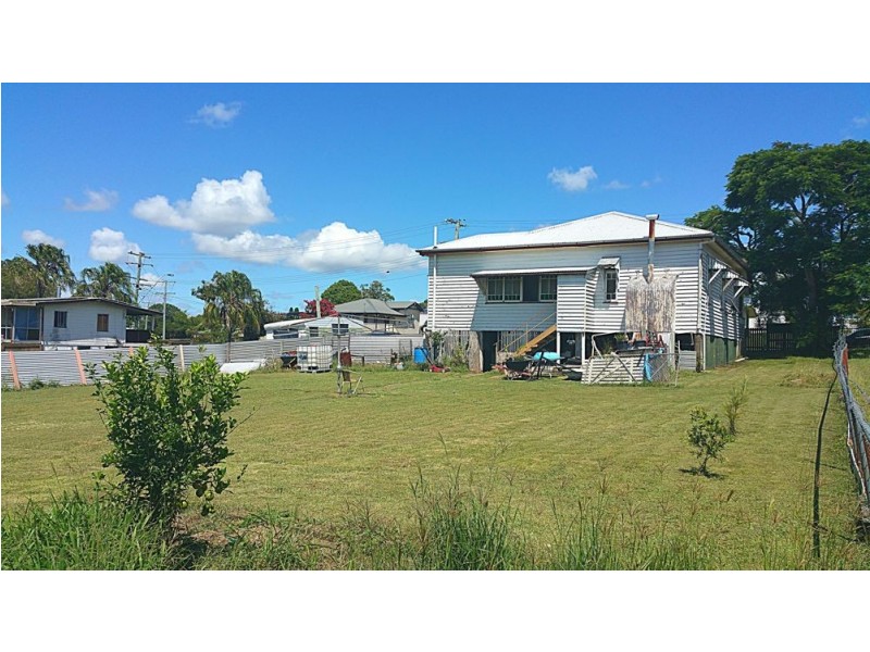 82 Stafford St, Silkstone QLD 4304