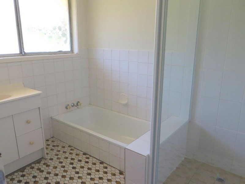 Jindalee QLD 4074