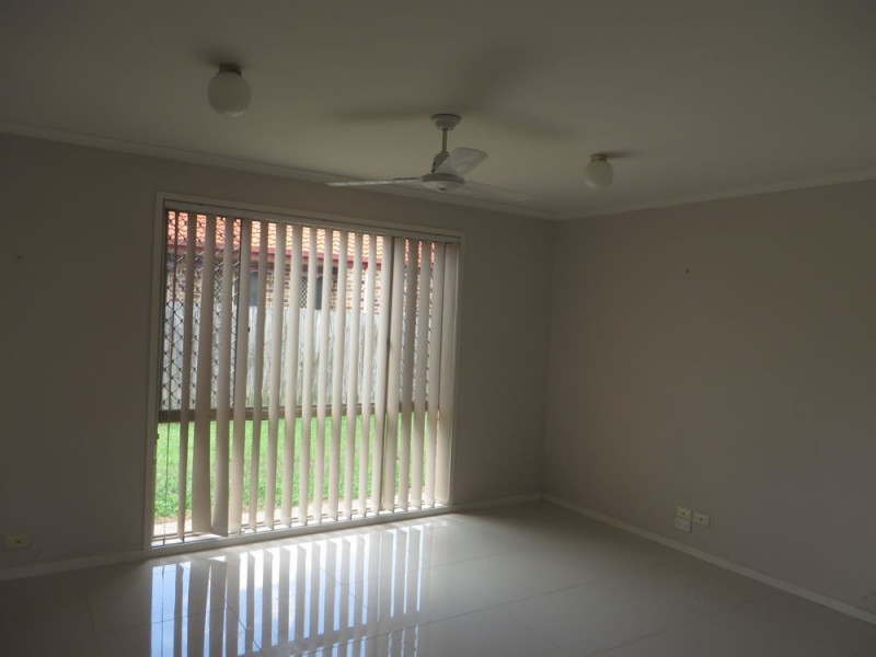 35 Drummond Street, Sinnamon Park QLD 4073